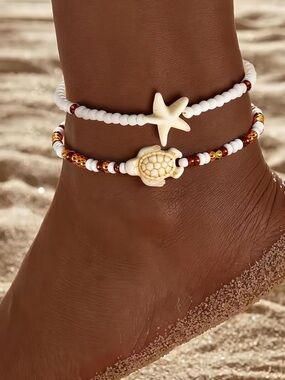 Anthropologie White Beaded Starfish and Turtle Anklet Set